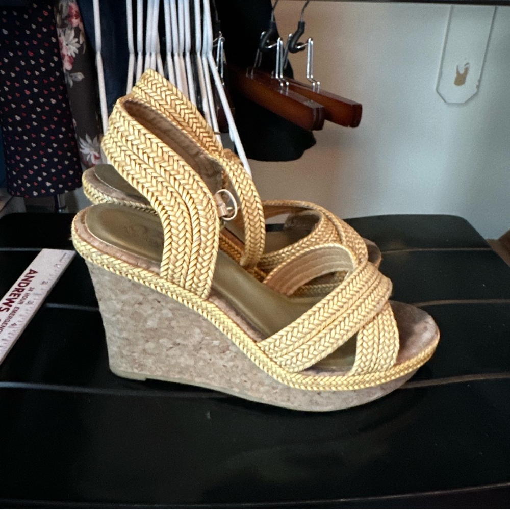 VINTAGE 93 Woven Criss Cross Platform Cork Wedge Peep Toe Heels Sz 6.5